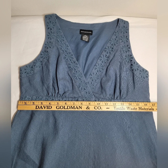 Sutton Studio 100% Linen Maxi Dress Eyelet Floral Detailng sz 12P - Picture 8 of 9